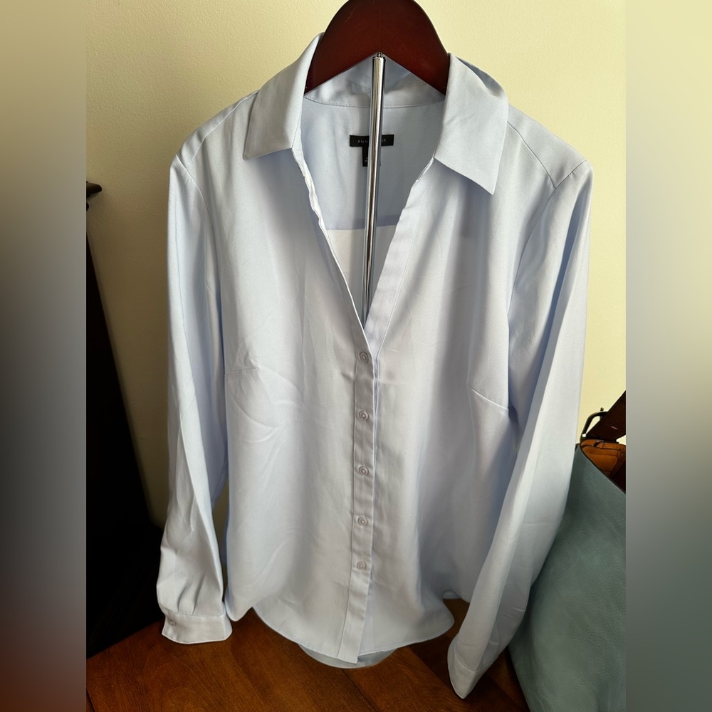Ann Taylor women’s Sky Blue Dress Shirt